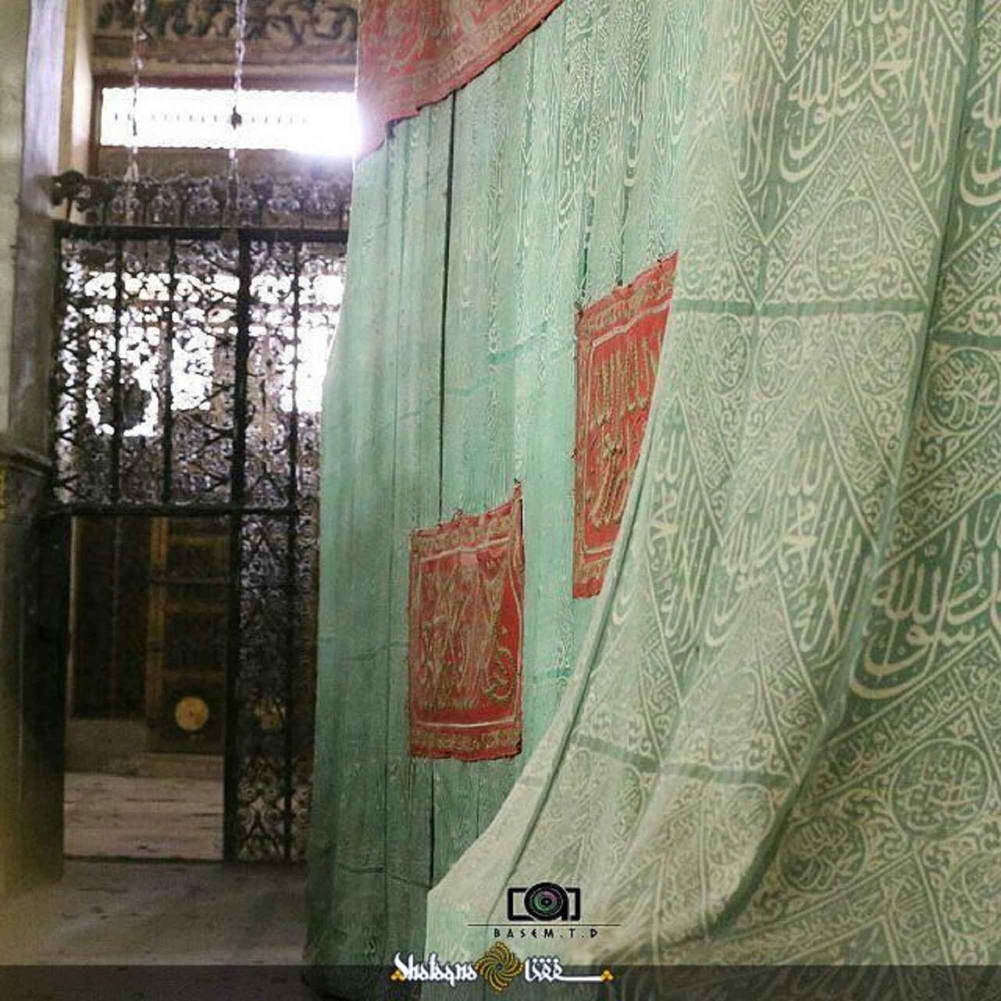 Framed Prophet Muhammad Kiswa Cloth Rawdah al-Sharif Grave Cover  25 x 21 cm